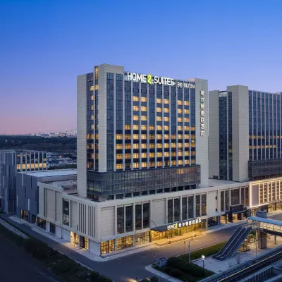 Qingdao West Coast Hilton Homewood Hotel Hotels near Dongjiakou Railway Station