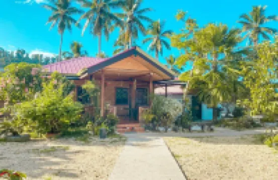 Eashanti's Place Hotels near Port Barton