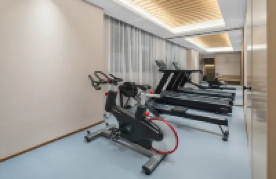 Lifeng Hotel (Haiyang Government Affairs Service Center Haiyang Station Branch)