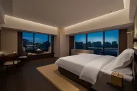 He · Linuo Urban Healing Hotel (Kunming Wanda Plaza)