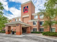 Studio 6 Extended Stay Milwaukee Brookfield WI Hotels in Brookfield