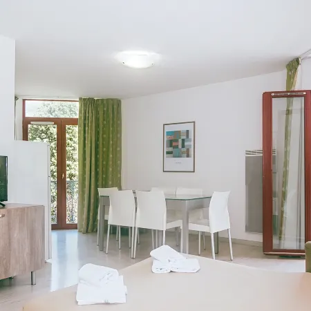 Terres de France - Appart'Hotel le Splendid