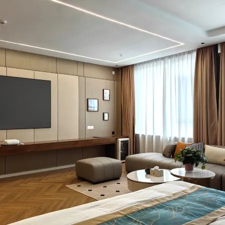 Maqu Amara International Hotel