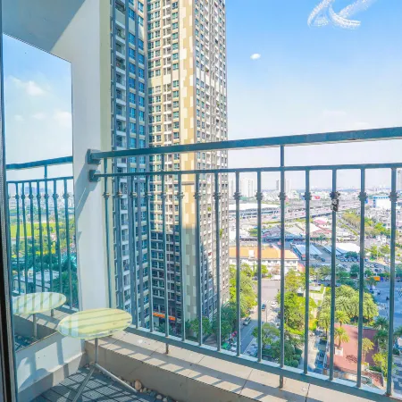 Landmark 81 Area - K's Luxury Residence - Elegant Panorama Отели рядом с достопримечательностью «Куан-Бинь-Тхань»