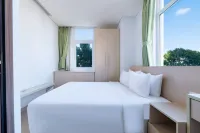 G8 Center Hotel Saigon Hotels near Ho Con Rua