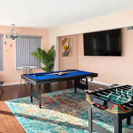 Mod Palm Desert