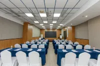 Days Inn by Wyndham Business Place Bagu Chongqing - Thermen