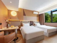 Cloud Light Inn Chengdu Tianfu  International Airport Hotels in Jianyang