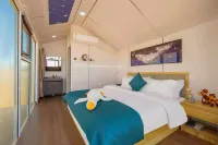 Moon Dune Desert Campsite (Zhongwei, Ningxia) - 2 Yıldız