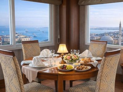 Oran Hotel