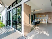 Aster Canopy Suites & Living 羅勇市住宿飯店
