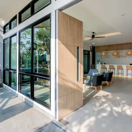 Aster Canopy Suites & Living Отели рядом с достопримечательностью «Саенг Чан Бич»