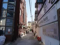 MOOGM Gwangalli (Femaly-only Dormitory) Hotel in zona Spiaggia di Gwangalli