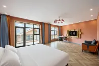Floral Hotel · Shanyue Qiqiu Hotel
