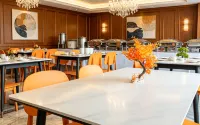 Shihezi Yunting Hotel(People's Hospital &Convention Center Branch) - Mountain view