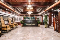 Doris Luxury Hotel