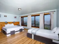 The Lapsi Tree - A Nature Retreat in Nagarkot - รีสอร์ท