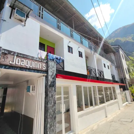 Joaquinn's Bed and Breakfast