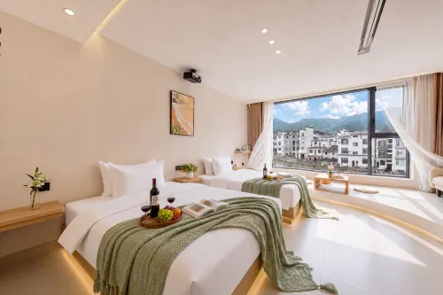 Wuyuan Yunxi Valley · 360° Terrace View Resort (Huangling Scenic Area)