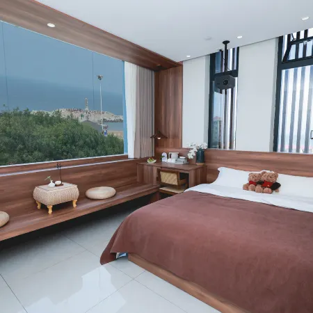 Longkou Donghai Houhai Homestay