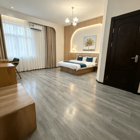 AERON Hotel