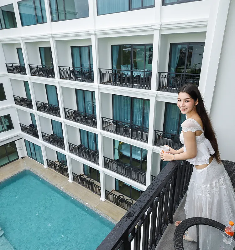ห้องลักซ์ชัวรี่ทริปเปิลวิวสระว่ายน้ำ