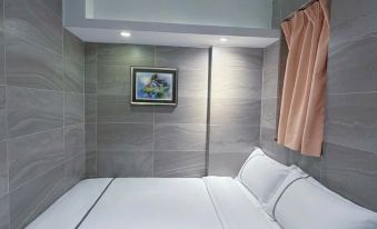 Zi Xin Motel (Tsim Sha Tsui A1 Exit)