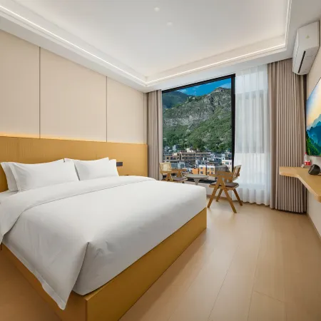 Yueqili Hotel