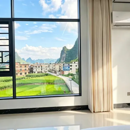 Du'an Twelve Windows Homestay