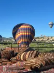 Balloon Street Cappadocia - Dağ Manzaralı