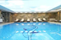 Erbil International Hotel - Pools