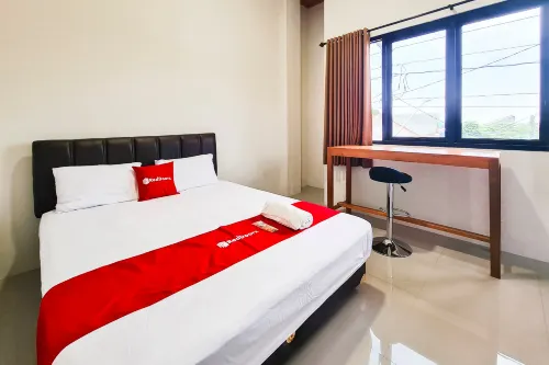 RedDoorz near Stasiun Purwokerto 2 - Bãi đậu xe