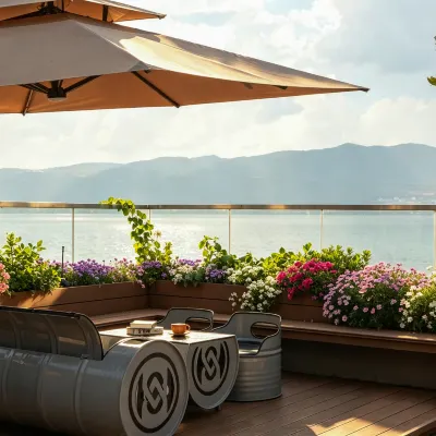 Yuzuoshe·Travel Garden Seaview Secret Beauty Hotels near Erhai Ecological Corridor (Caicun Pier Service Station)
