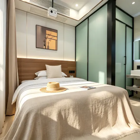 Hani Yunju | TOPIC Designer Smart Scenic Boutique Stay (Sun Plaza Tropic of Cancer Landmark Park)
