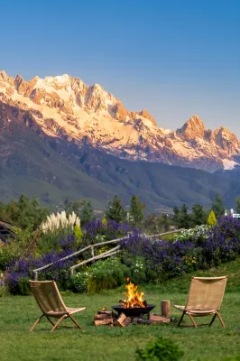 XiangYe.Yunqi Place, Sunlight on Snow Mountain Private Hot Spring Viewing Area - spa