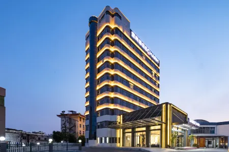 ECHARM Hotel (Wuhan Hannan Branch) Отели рядом с достопримечательностью «Hubei Land Resources Vocational College»