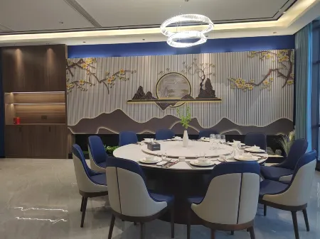 Shucheng Gujing Junlai International Hotel