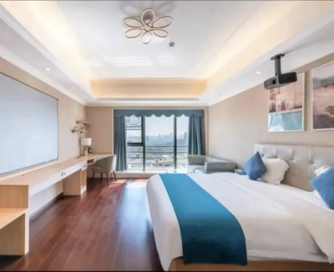 Shenzhen Jinyu Hotel (Buji East Station)