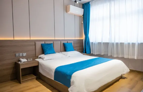 易佰良品酒店（安丘泰華城店）