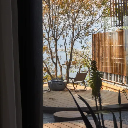 Mirthtide Lakeview Villas