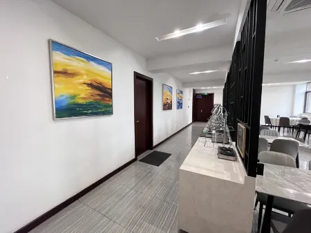 Maixinge Boutique Hotel (Shanghai Waigaoqiao Free Trade Zone) Отели рядом с достопримечательностью «Gaoqiao Ancient Town»