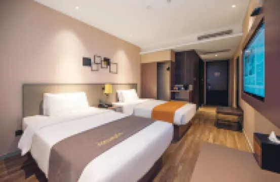 Homeinnplus Hotel (Xi'an City Wall Andingmen Subway Station Branch) Hotels in Xi'an