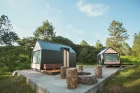 Bobocabin Kaldera, Toba Hotels in Motung