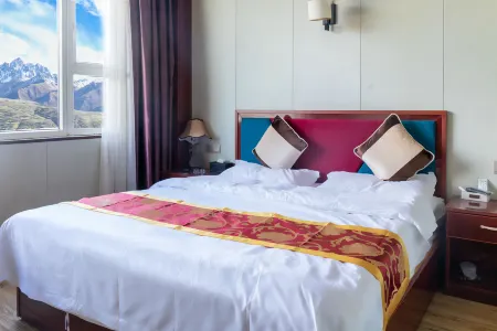 Moon Hotel