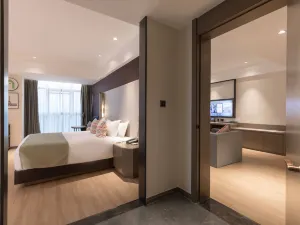 Campanile Hotel (Haiyan Hangzhou Bay Water World Huijin Plaza)