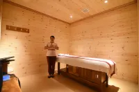 紅蓮經濟酒店 - 努沃勒埃利耶全景盡收眼底 - SPA