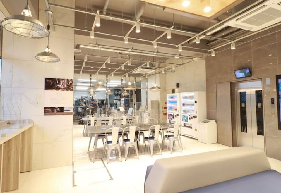 토요코 인 쓰바메-산조 역 앞 객실 사진