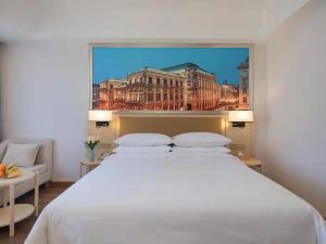 Vienna Hotel (Qingdao Oriental Movie Capital Starlight Island)