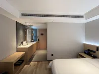 Floral Hotel·Luyixiang Village hotel (Jiujiang Lushan Beihai Resort Area)