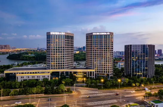 蘇州寶帶橋国際ホテル メドロン (呉中モール店)周辺のホテル